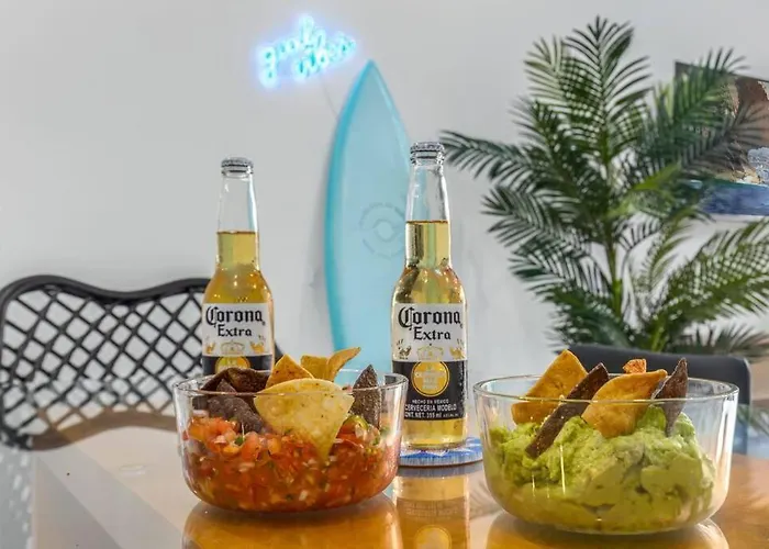 Endless Summer - Award Winning 2Bed 2Bath Condo - Heated Rooftop Pool With Ocean Views - Gym - 5Min Walk To Beach - Fiber Internet - Sleeps 6 Holiday home Cabo San Lucas