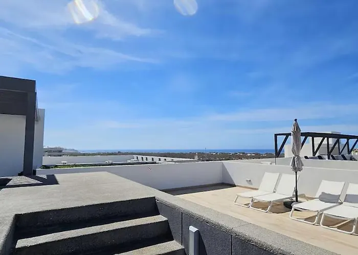 Holiday home Endless Summer - Award Winning 2Bed 2Bath Condo - Heated Rooftop Pool With Ocean Views - Gym - 5Min Walk To Beach - Fiber Internet - Sleeps 6