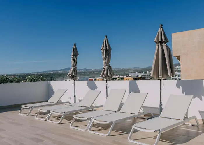 Holiday home Endless Summer - Award Winning 2Bed 2Bath Condo - Heated Rooftop Pool With Ocean Views - Gym - 5Min Walk To Beach - Fiber Internet - Sleeps 6 *