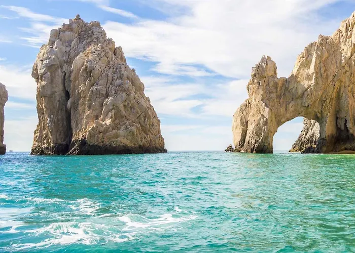 Holiday home Endless Summer - Award Winning 2Bed 2Bath Condo - Heated Rooftop Pool With Ocean Views - Gym - 5Min Walk To Beach - Fiber Internet - Sleeps 6 Cabo San Lucas