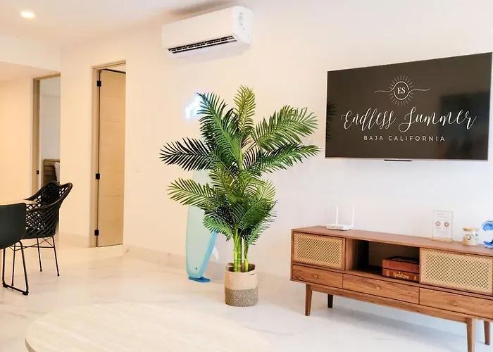 Endless Summer - Award Winning 2bed 2bath - Heated Rooftop Pool With Ocean Views - Gym - 5min Walk To - Fiber Internet - Sleeps 6 Ferienhaus *