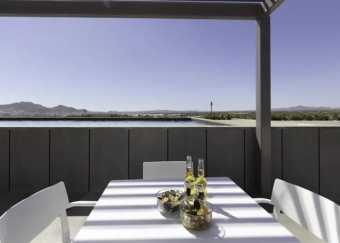Endless Summer - Award Winning 2bed 2bath - Heated Rooftop Pool With Ocean Views - Gym - 5min Walk To - Fiber Internet - Sleeps 6 Ferienhaus *